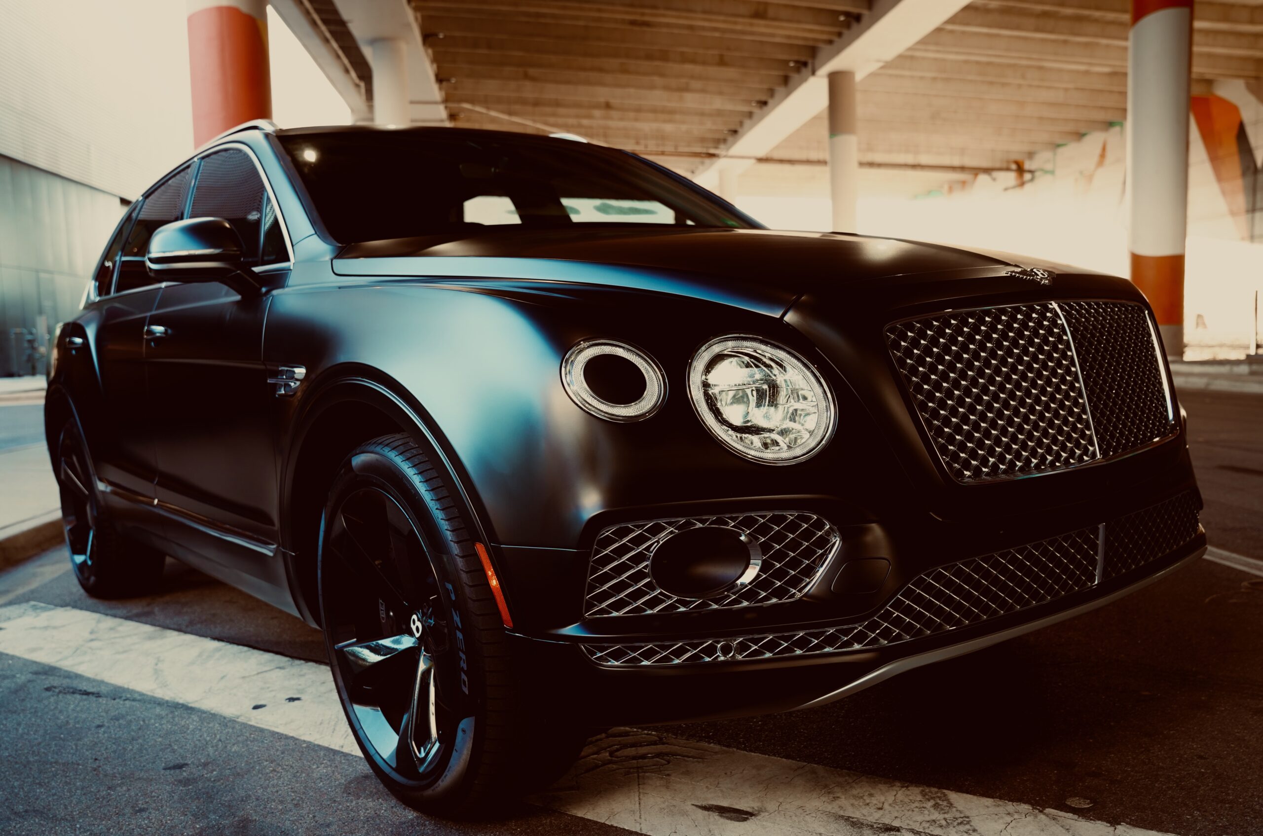 Bentley Bentayga Front view