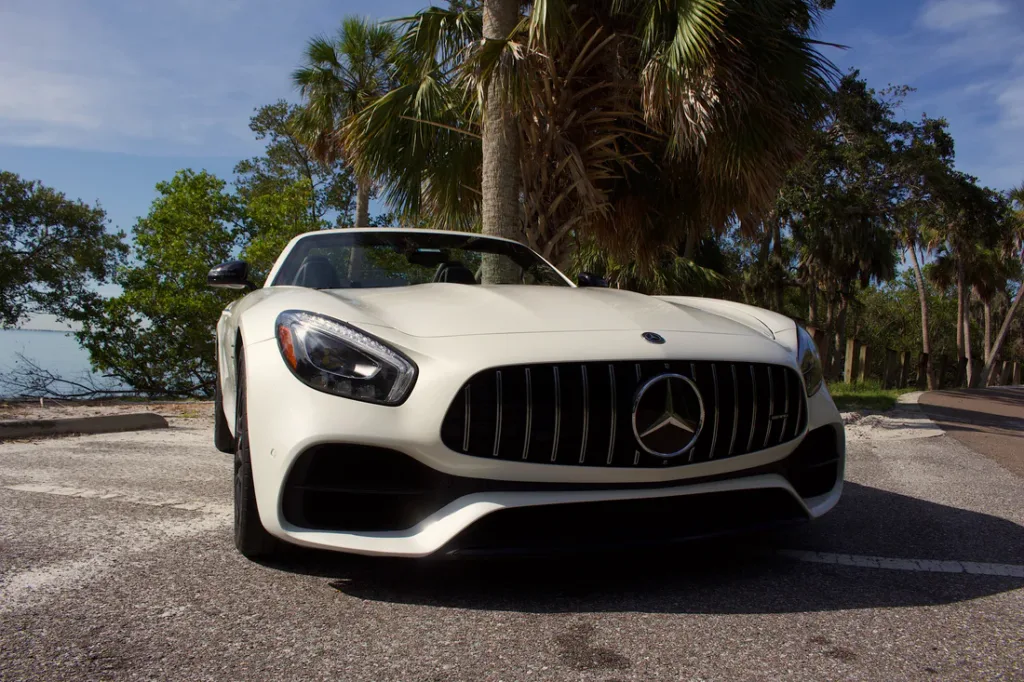 2020-mercedes-amg-gt-c-tampa-luxe